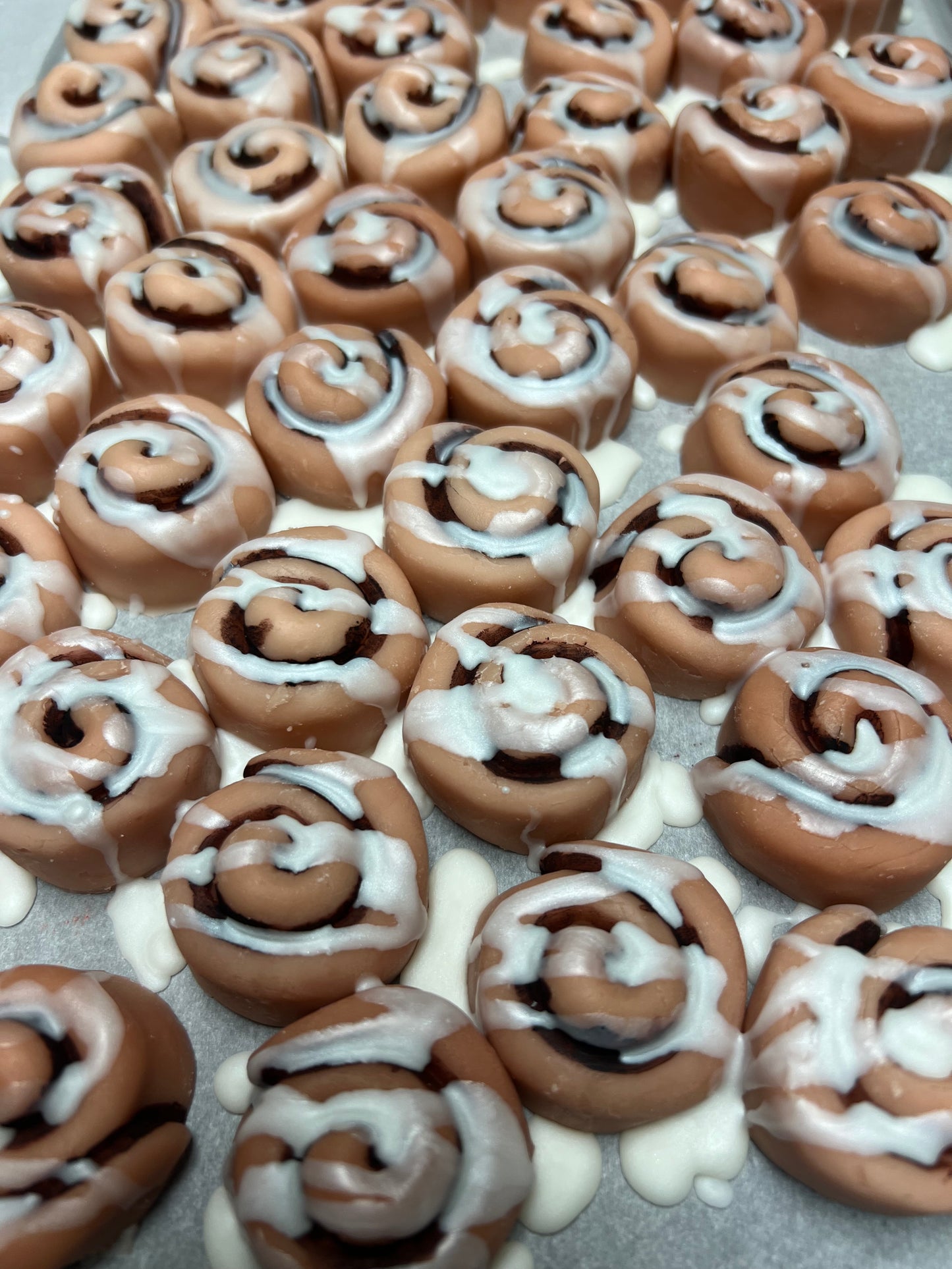 Cinnamon Rolls - Wax Melt Embed